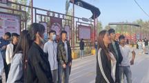 参观校园文化阵地 让周围的环境“活起来”