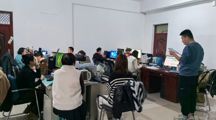 强化师德师风教育，提升教师素质