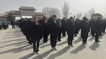 2_“ 缅怀革命先烈”烈士陵园扫墓活动(1)
