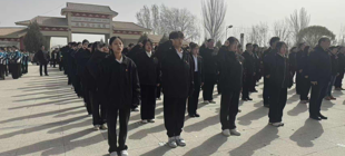 2_“ 缅怀革命先烈”烈士陵园扫墓活动(1)