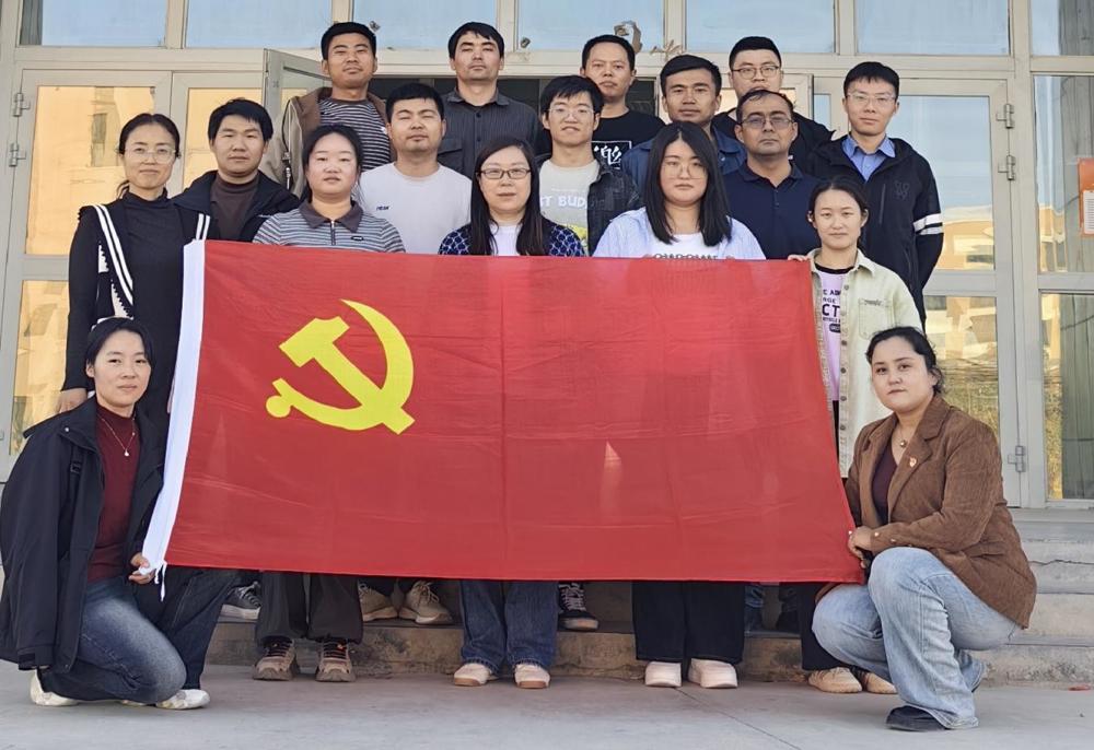 体育馆门口照片