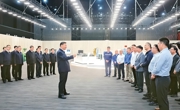 习近平：促进高质量充分就业